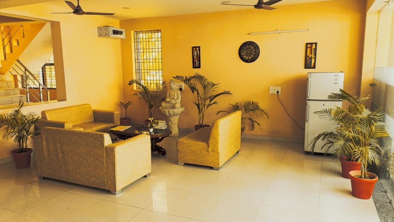 Mi Casa Sector 47 Apartment Gurgaon Bagian luar foto