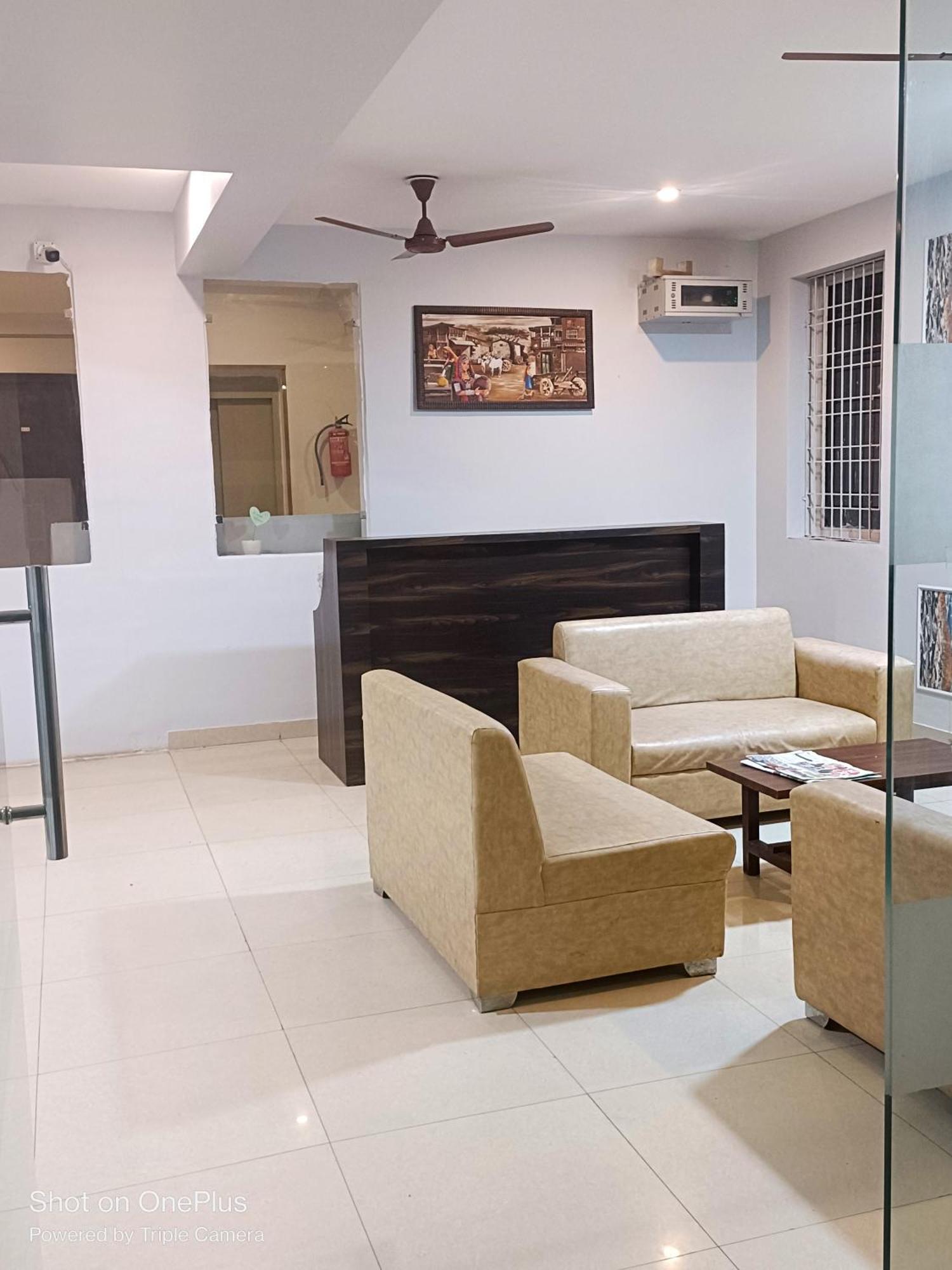 Mi Casa Sector 47 Apartment Gurgaon Bagian luar foto