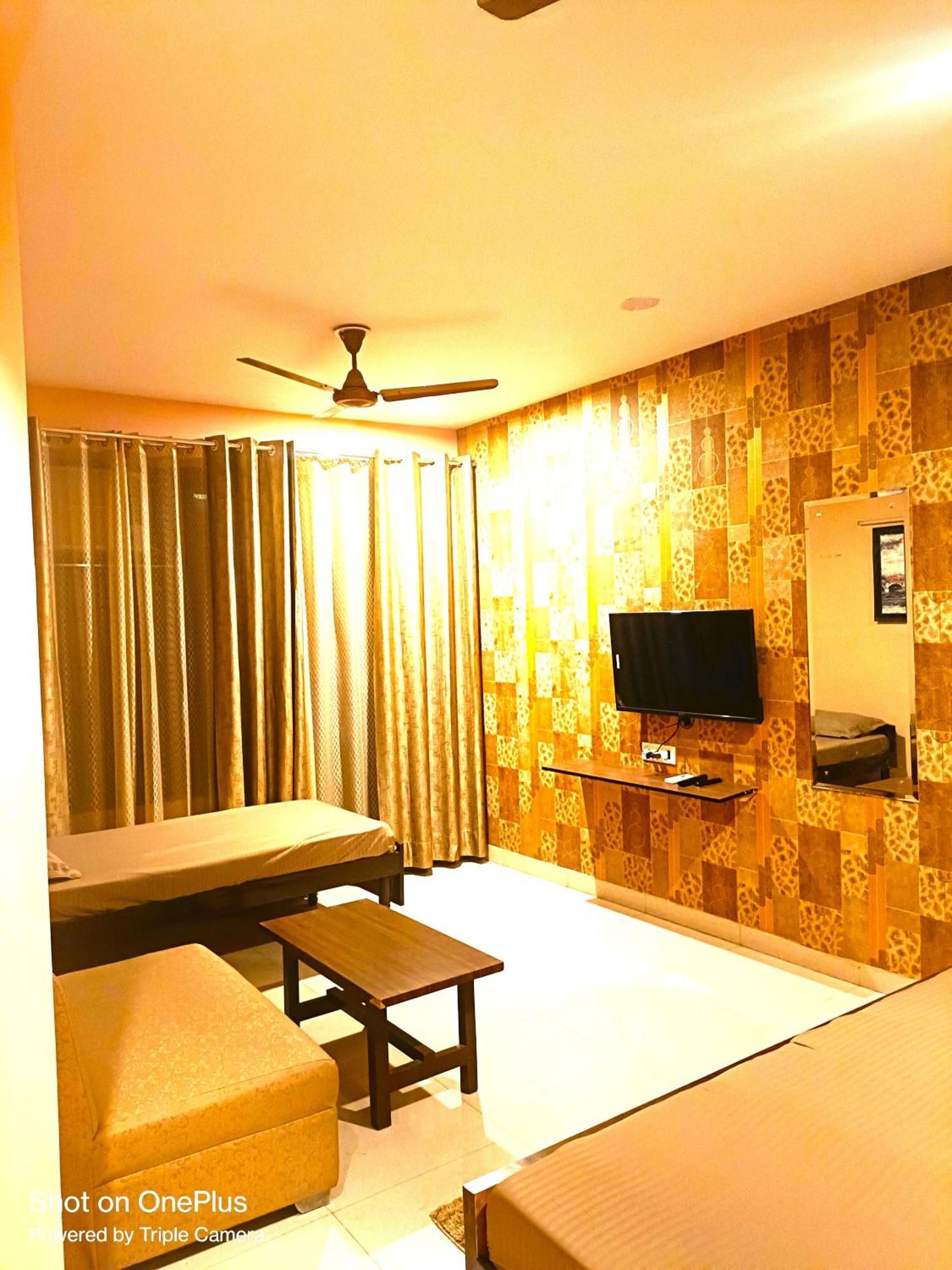 Mi Casa Sector 47 Apartment Gurgaon Bagian luar foto