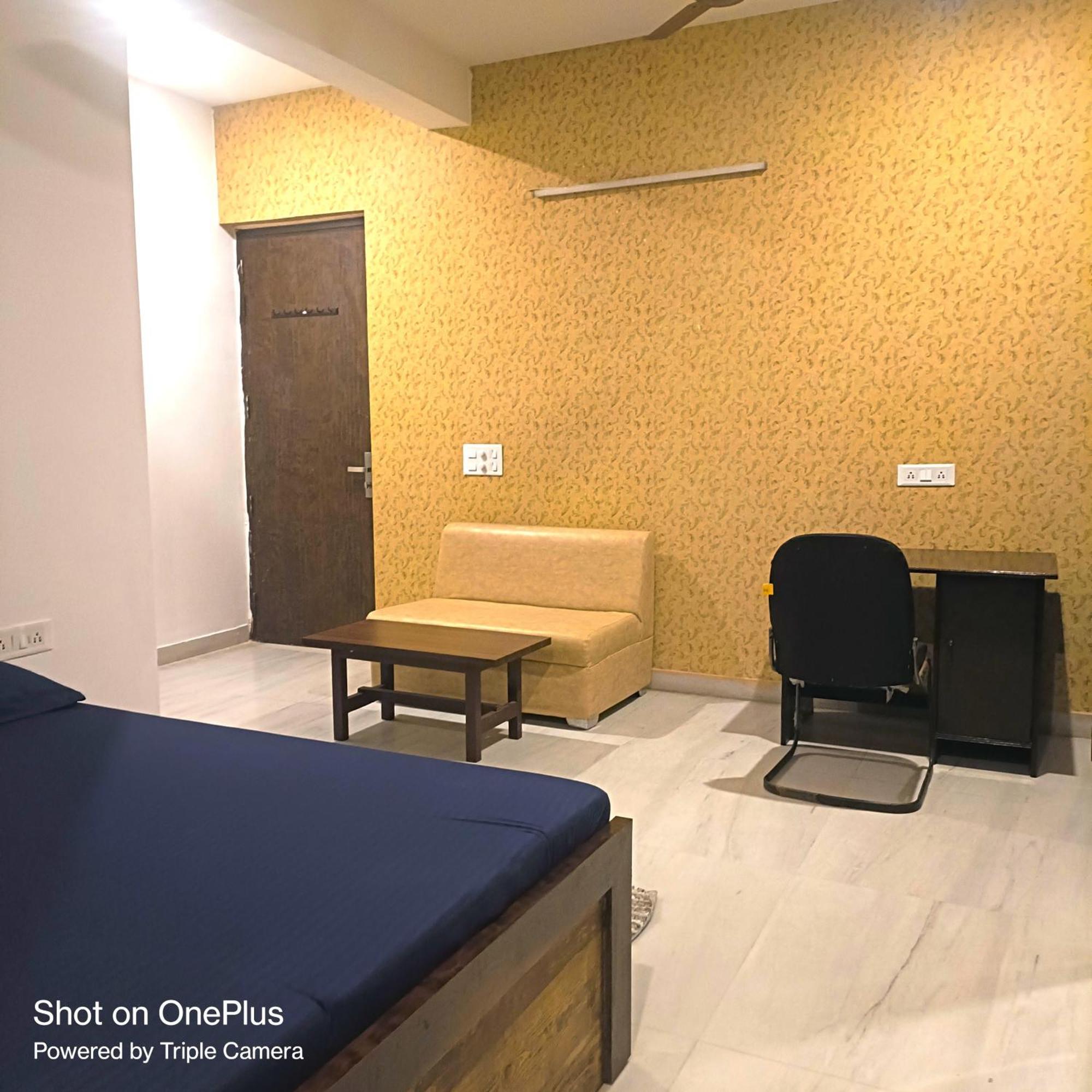 Mi Casa Sector 47 Apartment Gurgaon Bagian luar foto